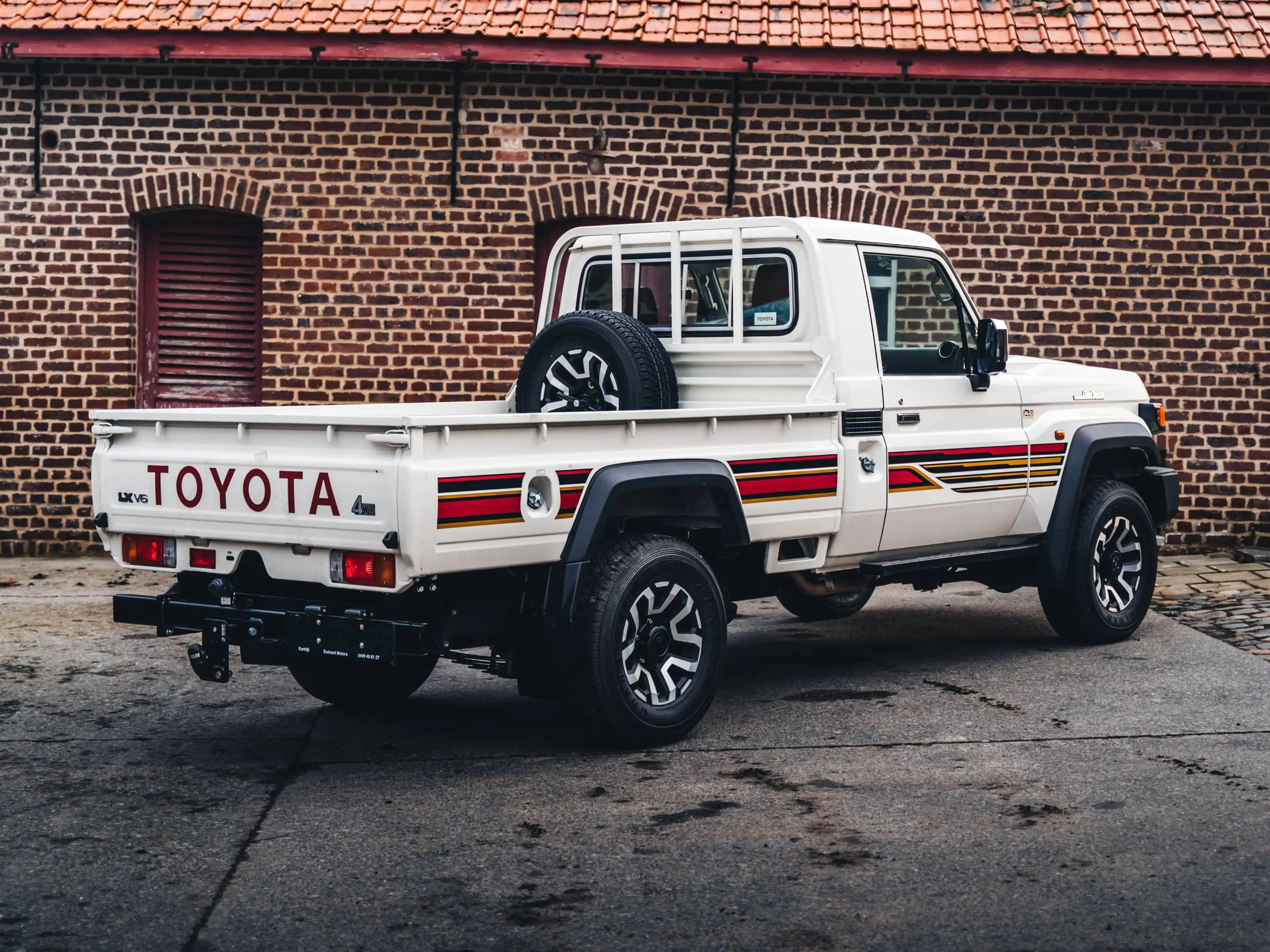 Toyota Land Cruiser GRJ79 70 serie — photo 5