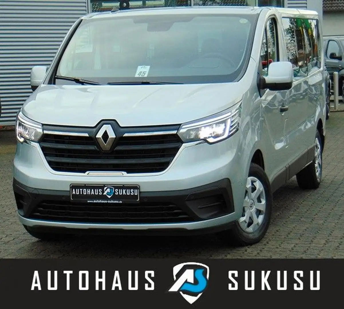 Renault Trafic Combi 2.0 dCi L2H1 Life Silber - 1