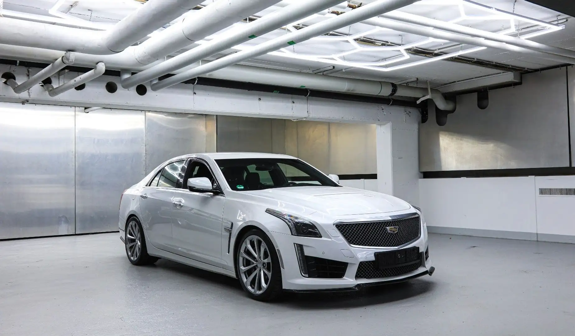 Cadillac CTS -V deutsches Modell Weiß - 1