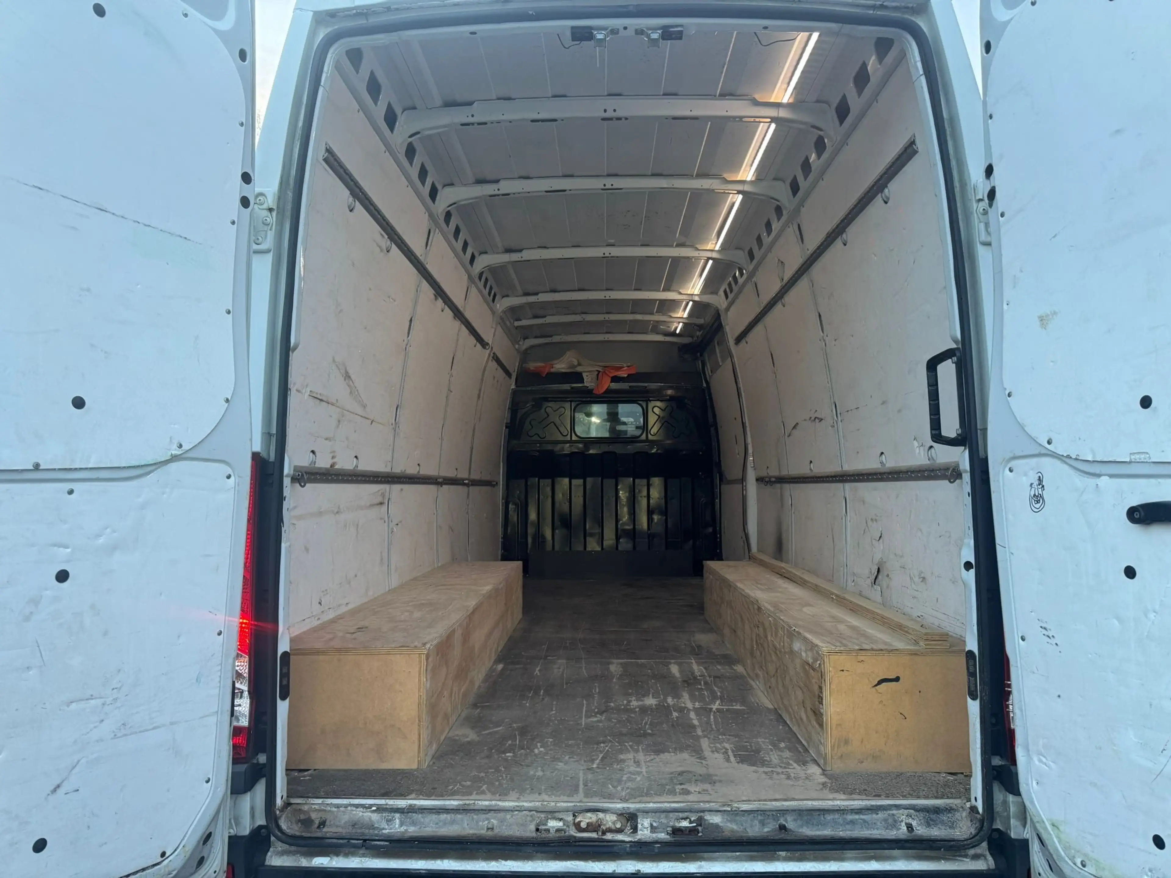 Iveco Daily 35C16D 2.3 Turbo VGT Hi-Matic — photo 5
