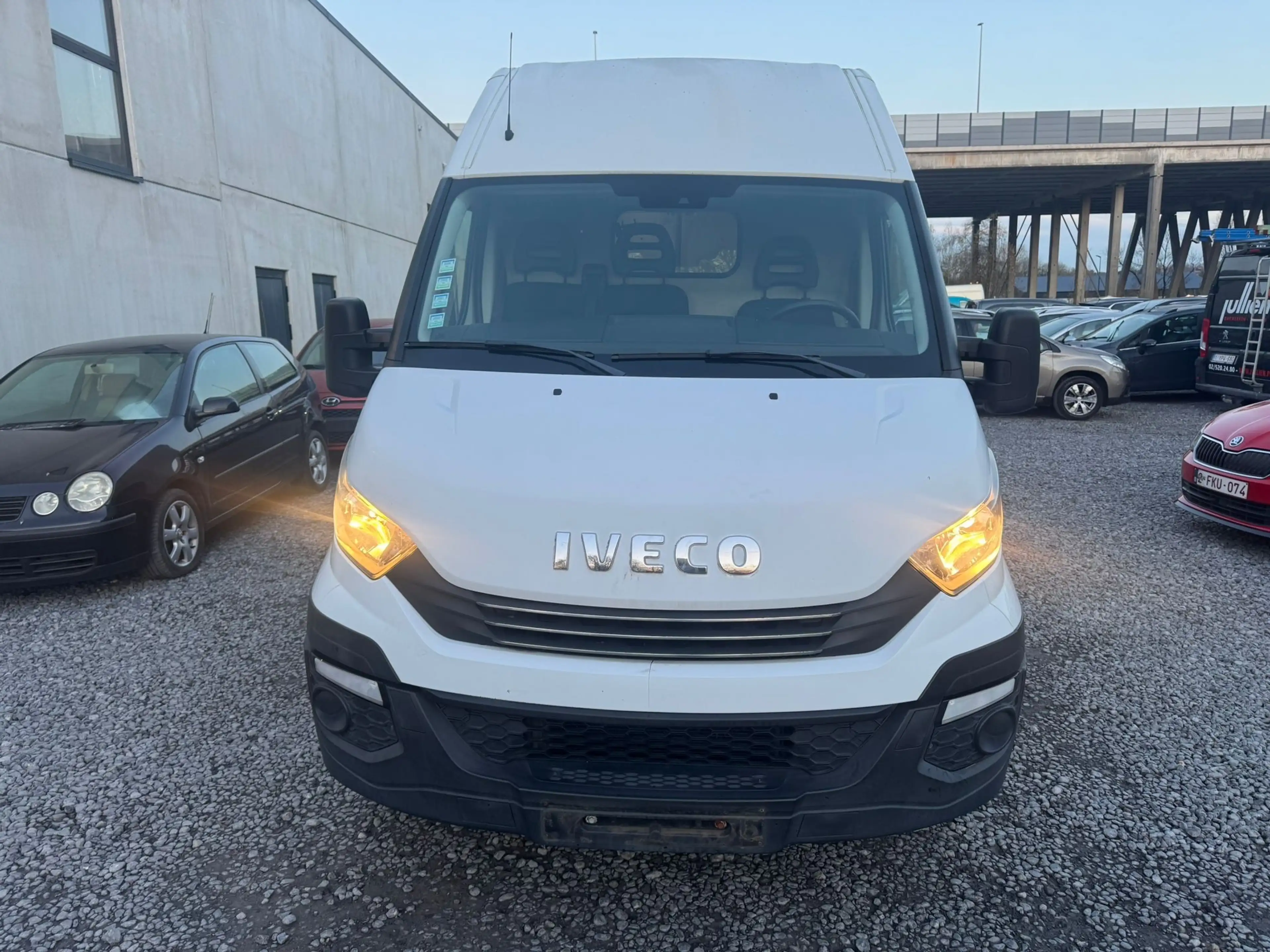 Iveco Daily 35C16D 2.3 Turbo VGT Hi-Matic — photo 2