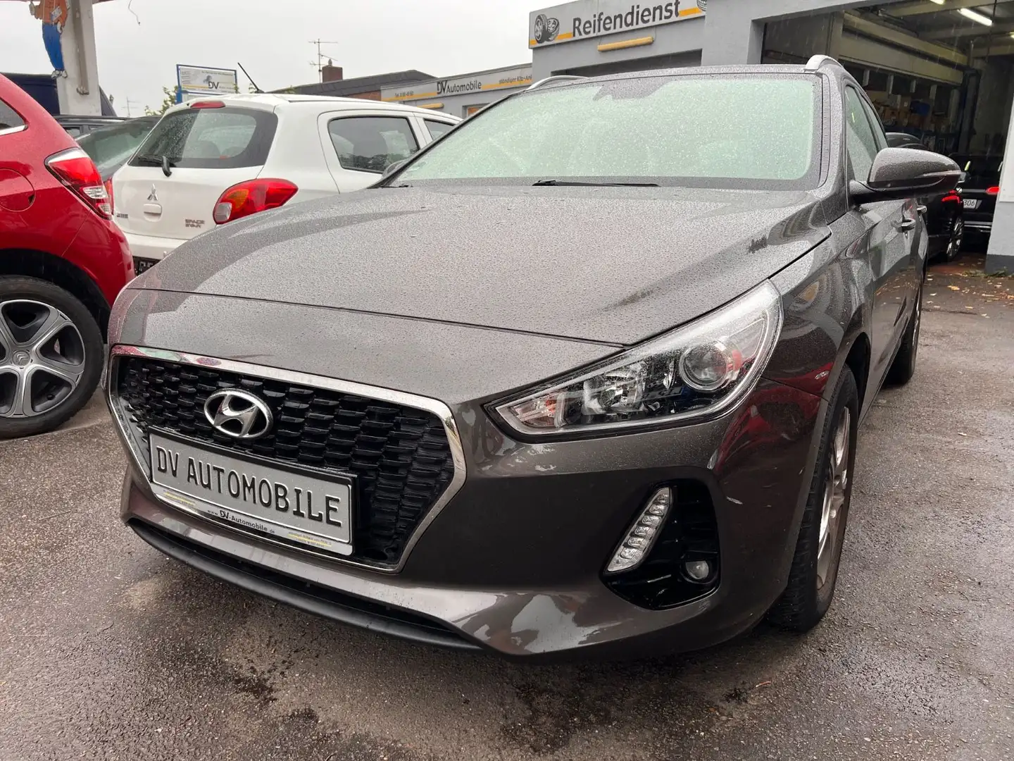 Hyundai i30 cw Family*HU Neu-Insp.Neu-2.Hand+AH* Braun - 1