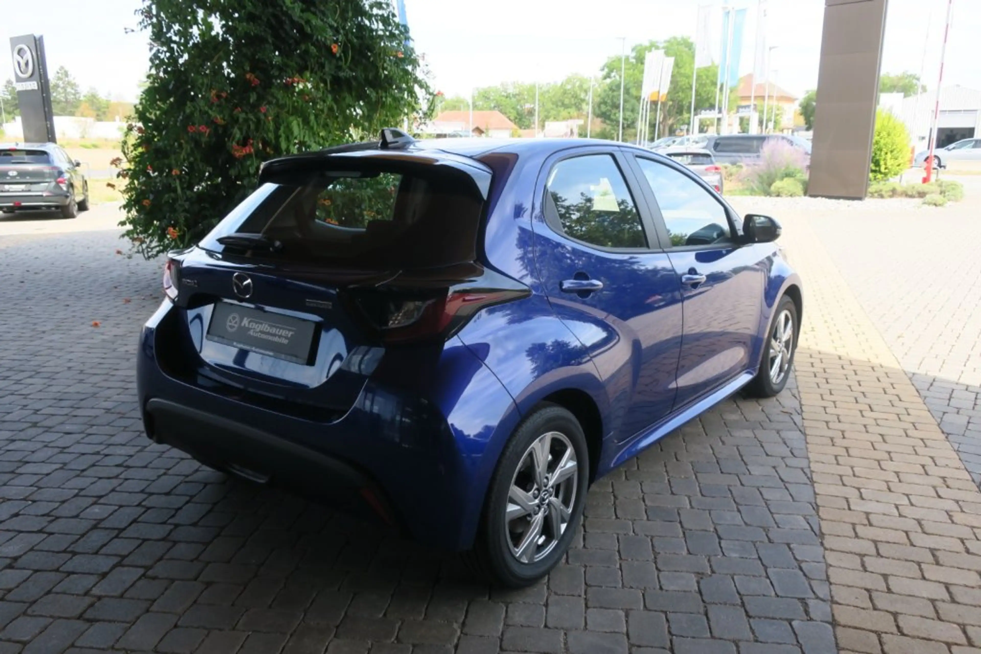 Mazda 2 Mazda 2 Hybrid 2025 1,5L 116ps AT 2WD Exclusive-Line — photo 4