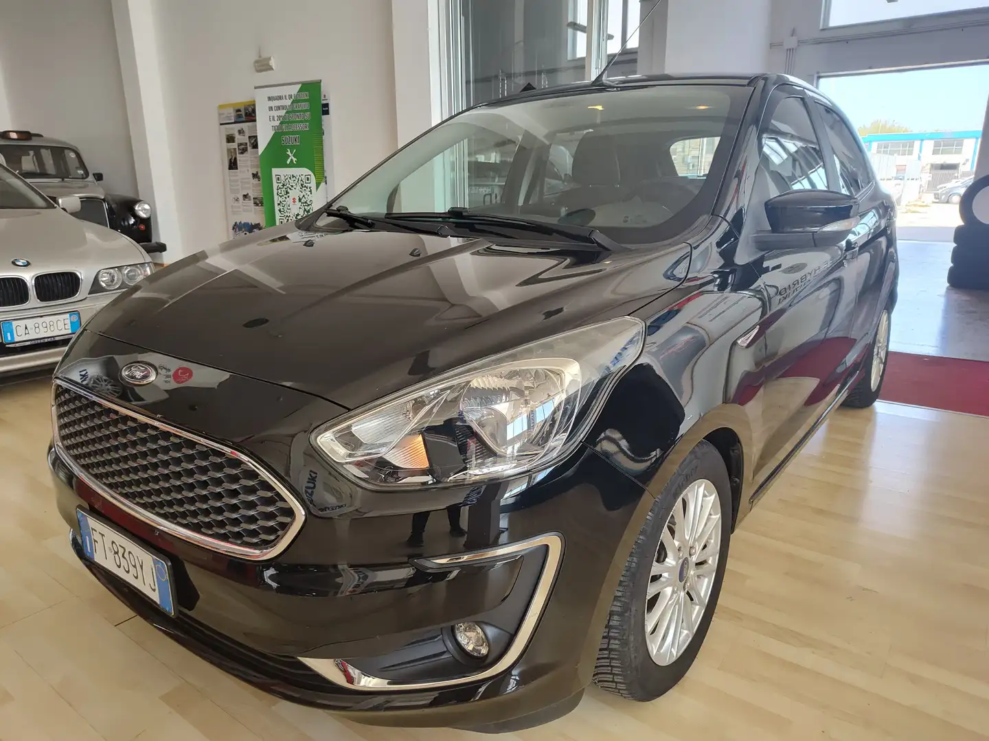 Ford Ka/Ka+ Ka + 1.2 Ultimate 85cv my18 Siyah - 1