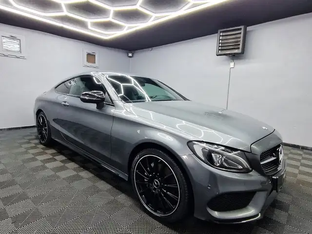Mercedes-Benz C Class view 2