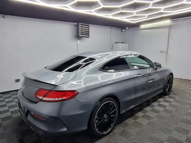 Mercedes-Benz C Class view 4