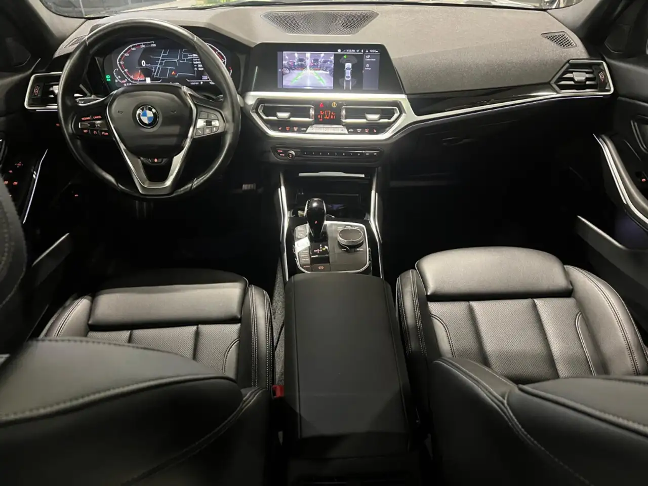 BMW 3 Series снимка BMW 3 Series