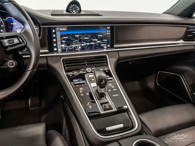 Porsche Panamera 4 E-Hybrid Sport Turismo PlatiniumEdition Ansicht 28