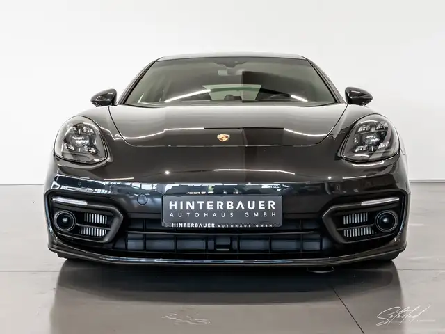 Porsche Panamera 4 E-Hybrid Sport Turismo PlatiniumEdition Ansicht 23