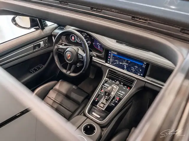 Porsche Panamera 4 E-Hybrid Sport Turismo PlatiniumEdition Ansicht 7