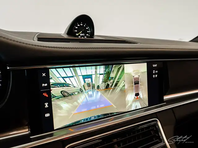 Porsche Panamera 4 E-Hybrid Sport Turismo PlatiniumEdition Ansicht 33