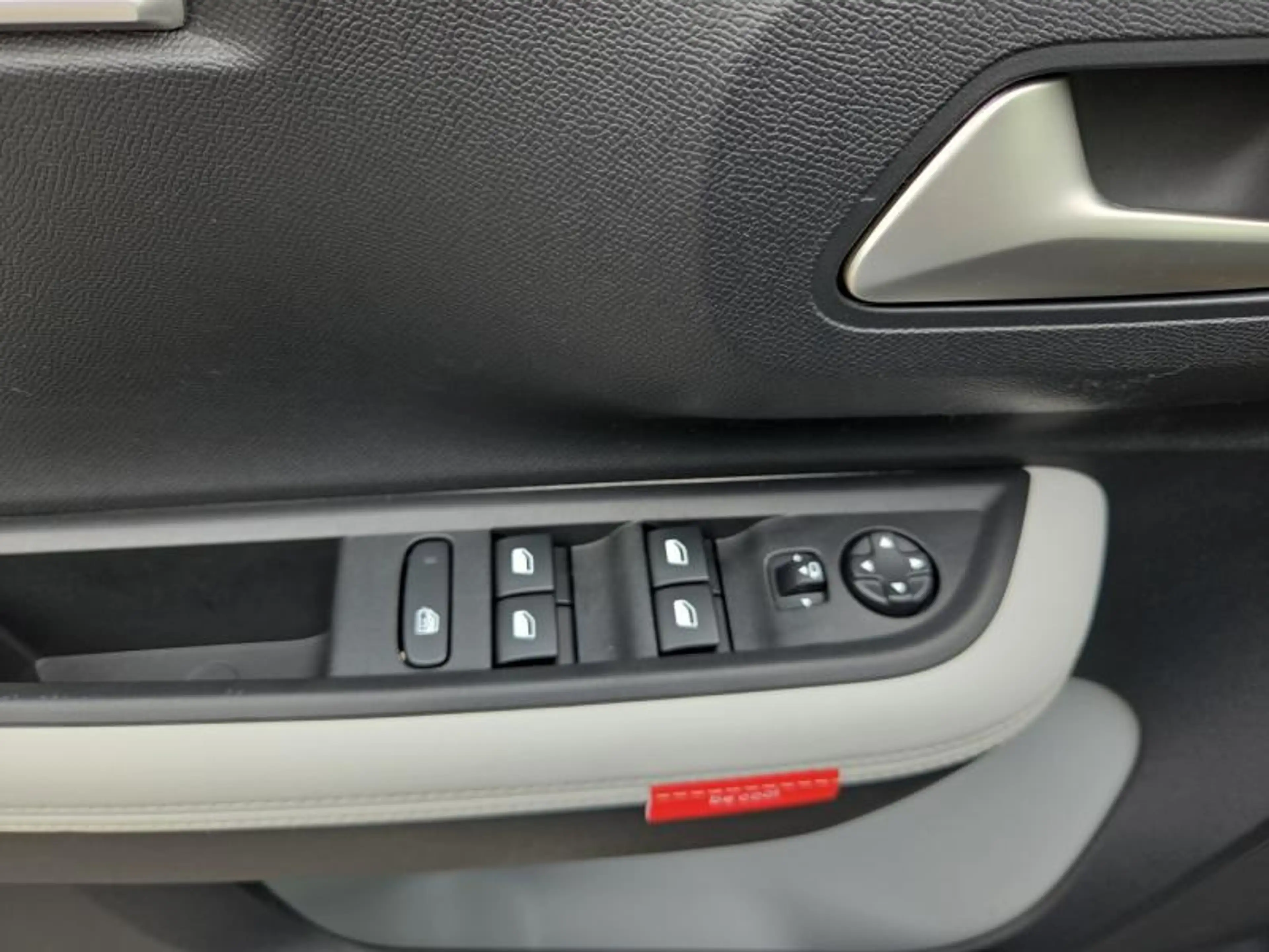 Citroen C3 Aircross 1.2 136cv Automatique vert 06/25 21028km Airco GPS — photo 11