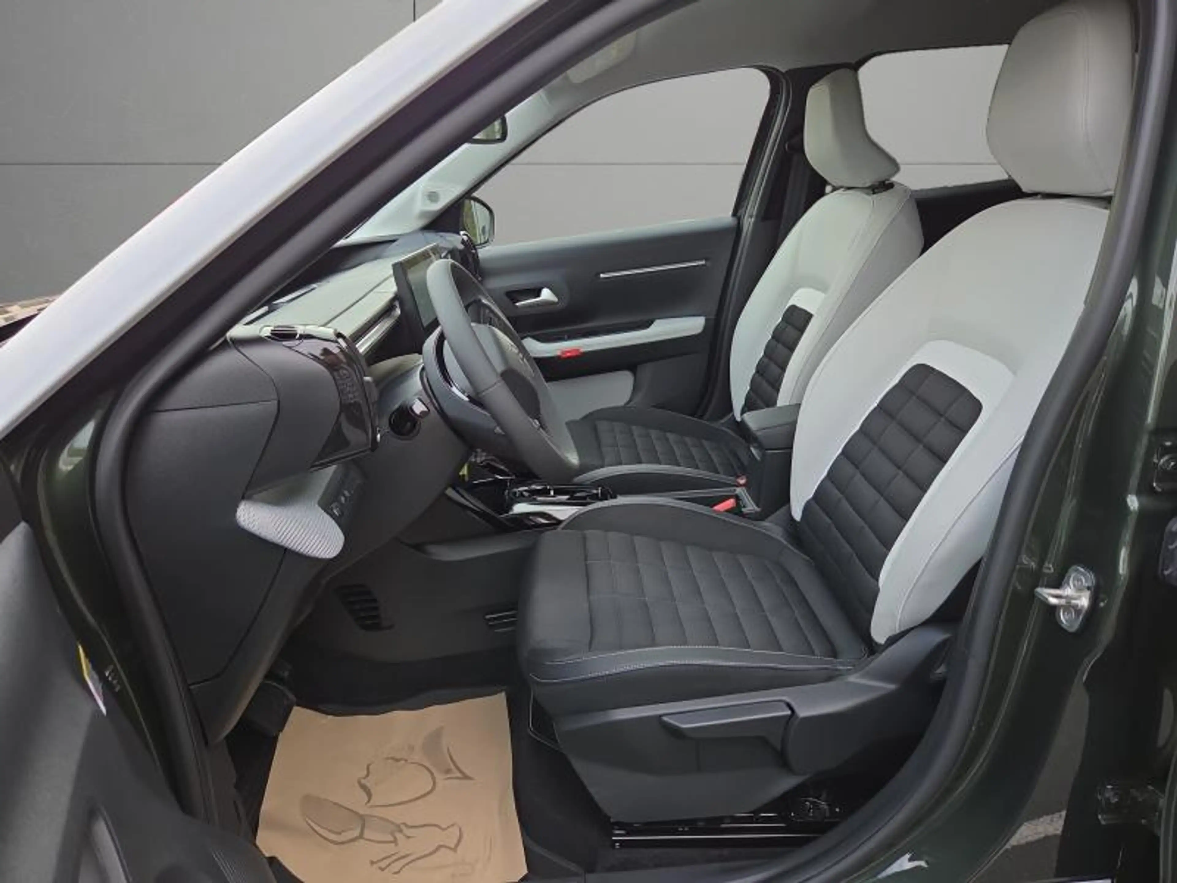 Citroen C3 Aircross 1.2 136cv Automatique vert 06/25 21028km Airco GPS — photo 9