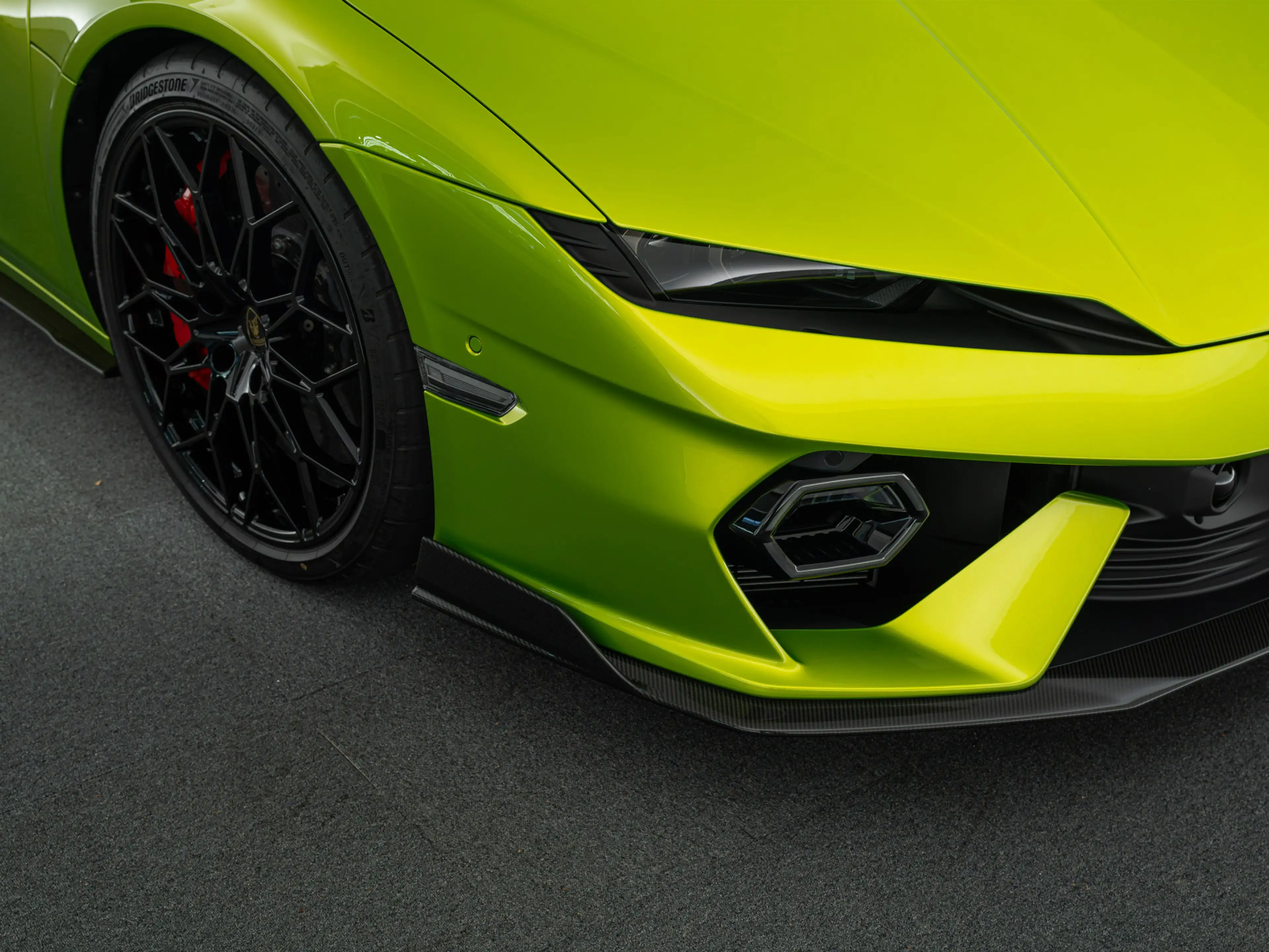 Lamborghini Temerario MY26 | Alleggerita | Corsa Tex Pack — photo 13