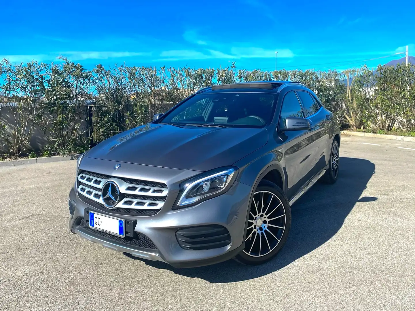 Mercedes-Benz GLA 220 220d Premium 4matic 177cv auto - 1