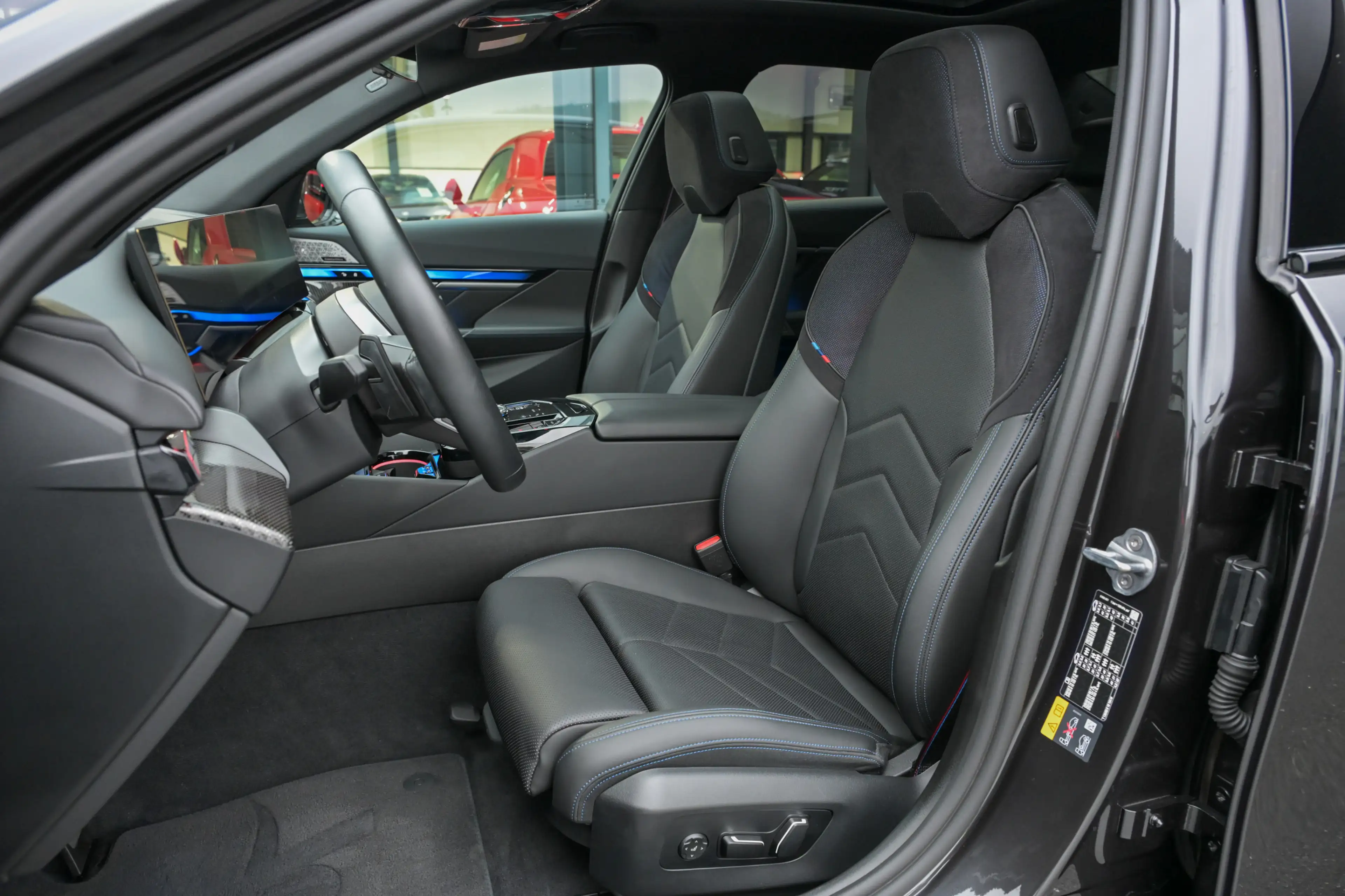 BMW 550 e xDrive M Sport Pro Bowers & Wilkins* Pano* — photo 12