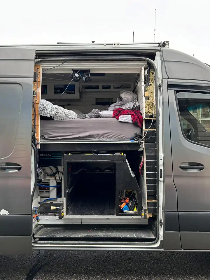 Mercedes-Benz Sprinter снимка Mercedes-Benz Sprinter