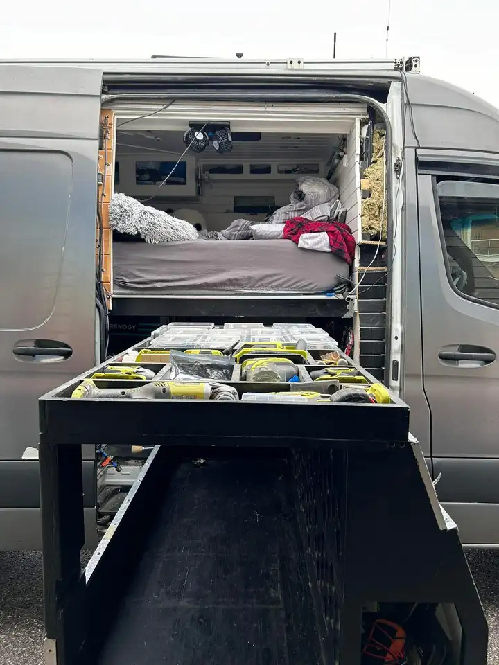 Mercedes-Benz Sprinter снимка Mercedes-Benz Sprinter