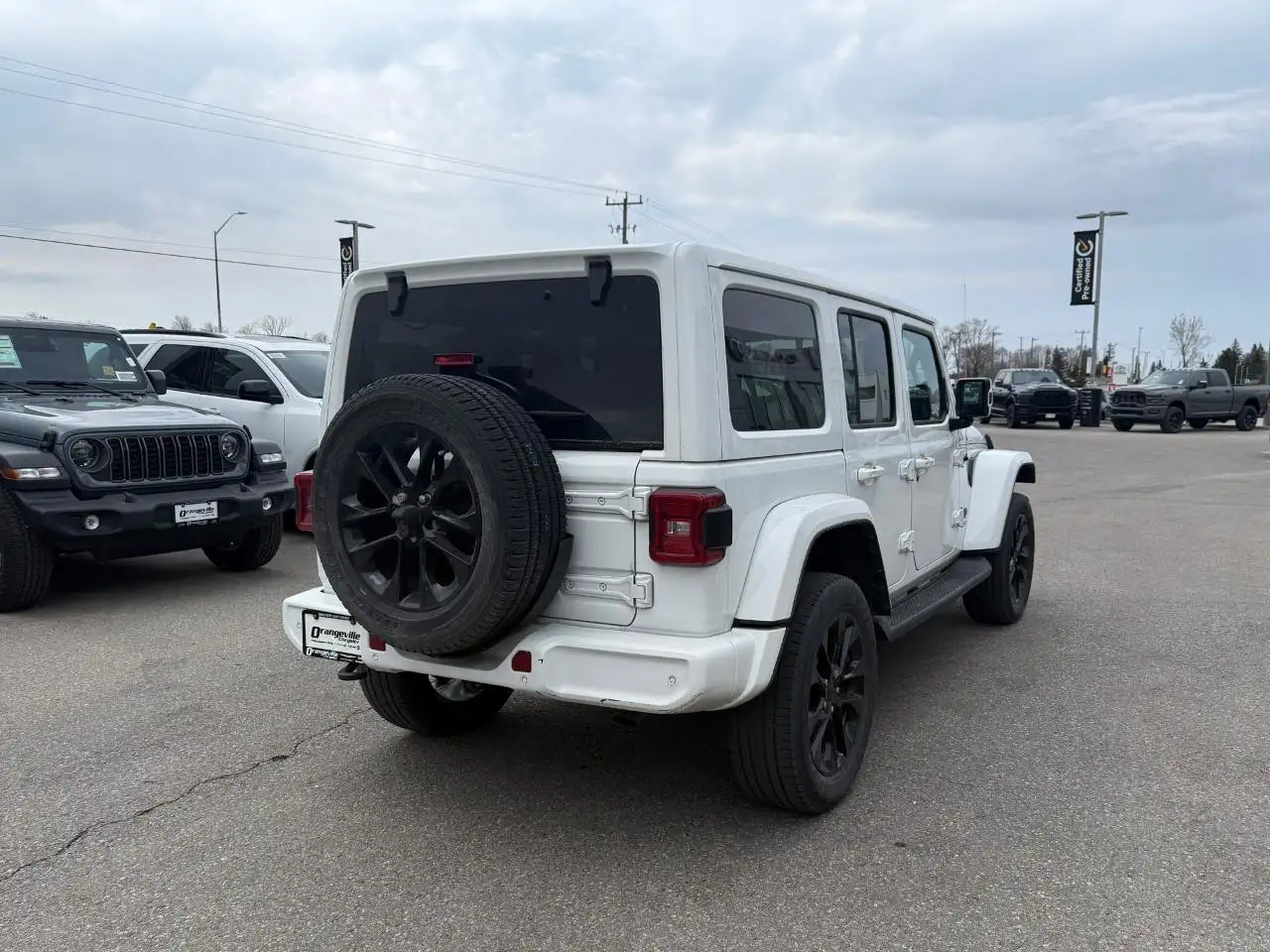 Jeep Wrangler снимка Jeep Wrangler