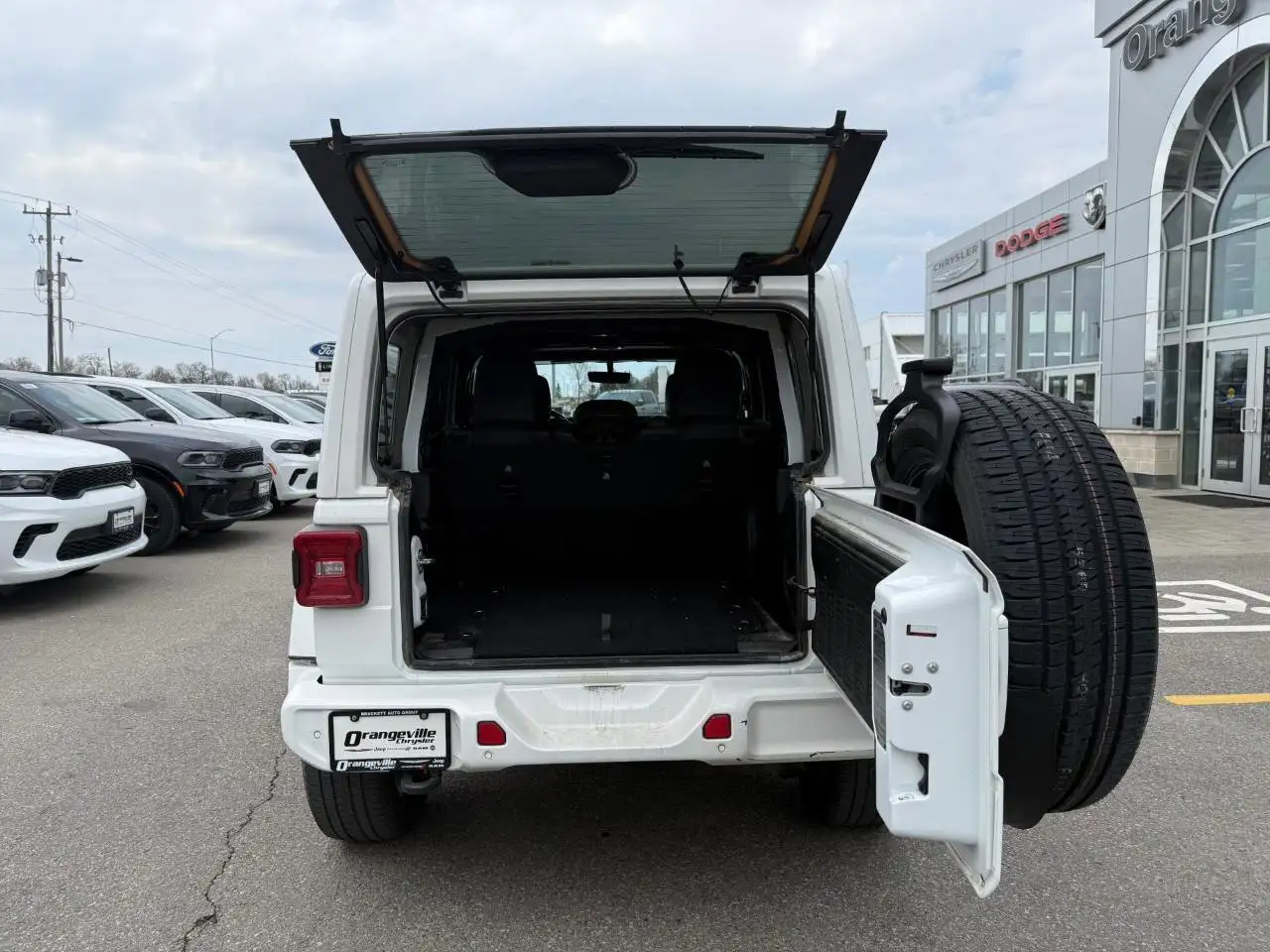 Jeep Wrangler снимка Jeep Wrangler