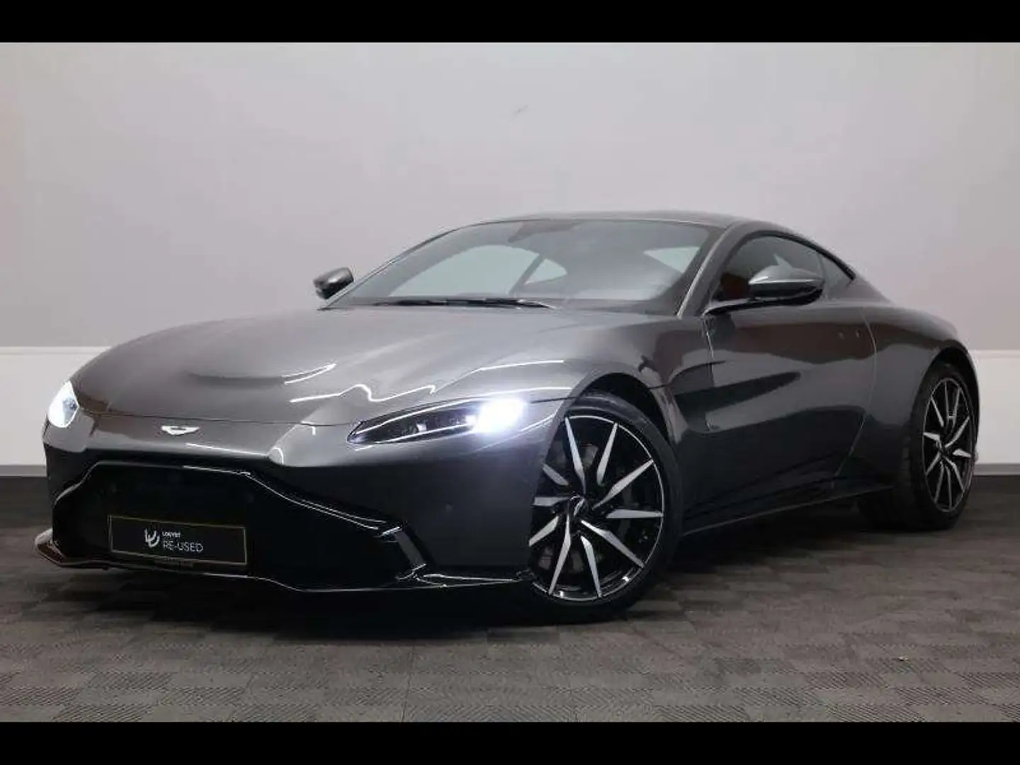 Aston Martin Vantage New Vantage V8 510 Gris - 1
