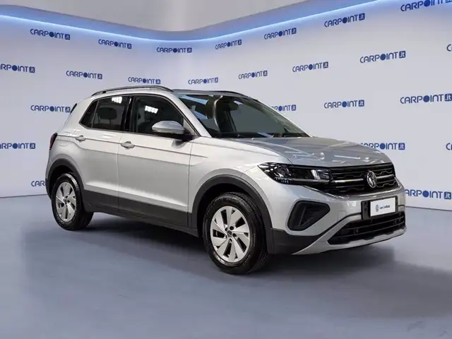 Volkswagen T-Cross view 9