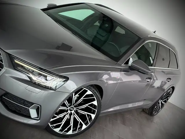 Audi A6 view 3