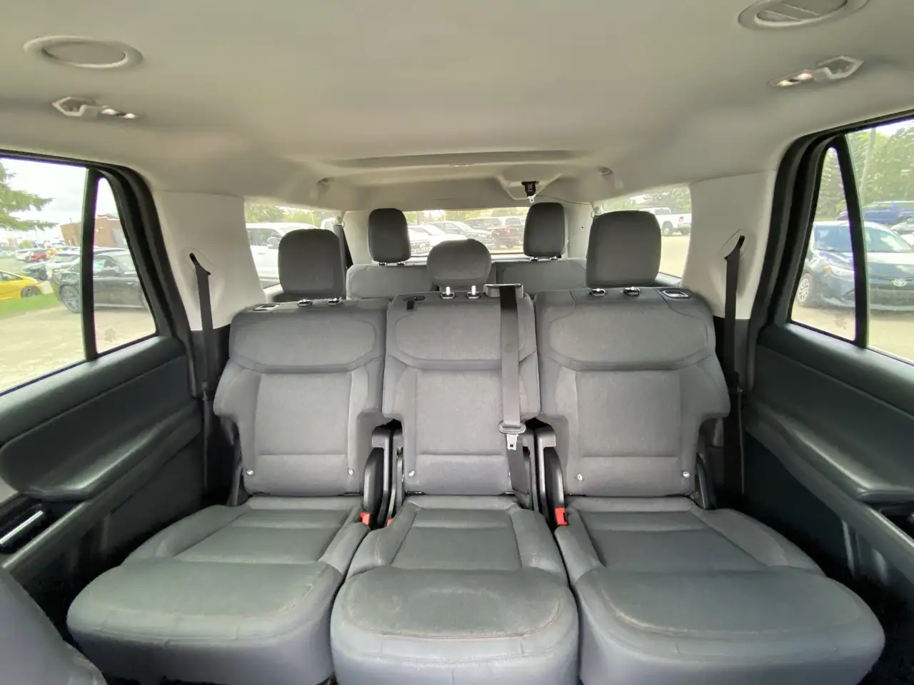 Ford Expedition снимка Ford Expedition