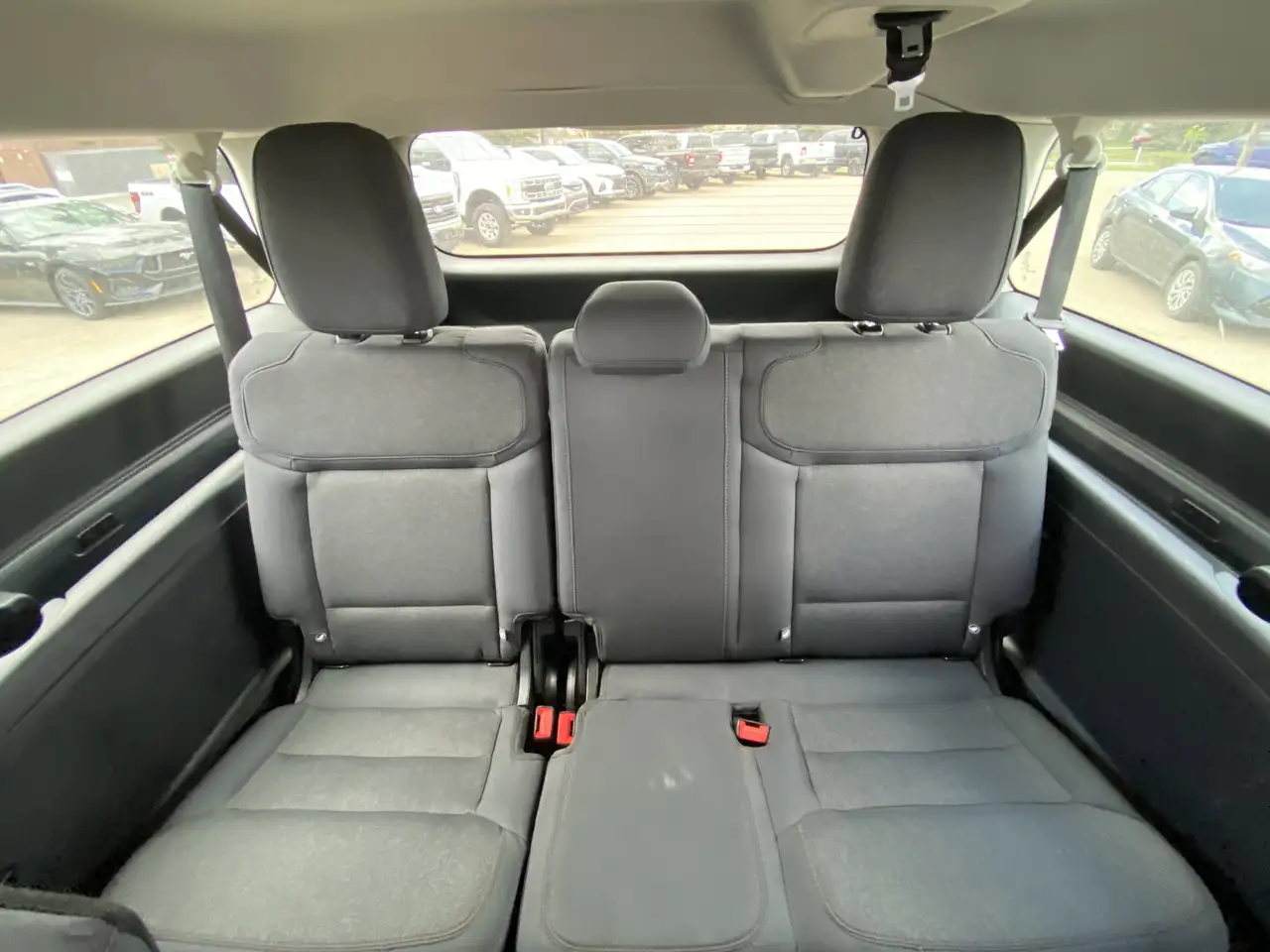 Ford Expedition снимка Ford Expedition