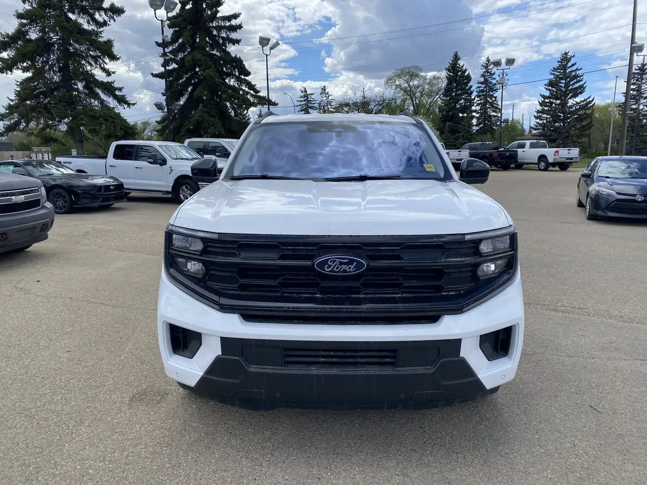 Ford Expedition снимка Ford Expedition