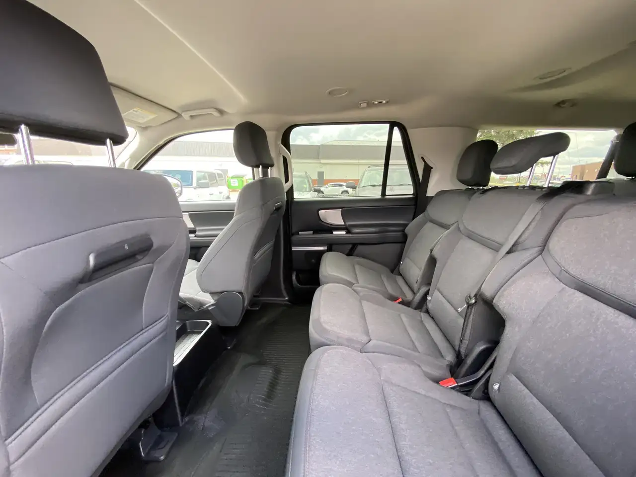 Ford Expedition снимка Ford Expedition