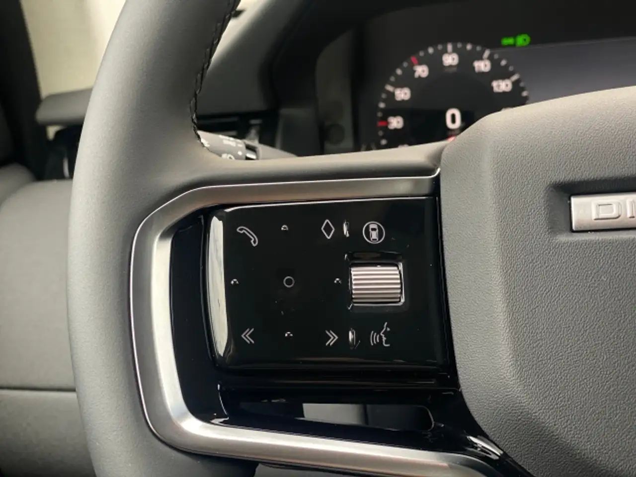 Land Rover Discovery Sport 2026 — фото 15