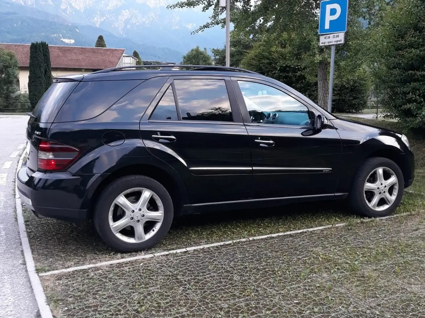 Mercedes-Benz ML 320 Classe M - W164 cdi Sport auto Fekete - 2