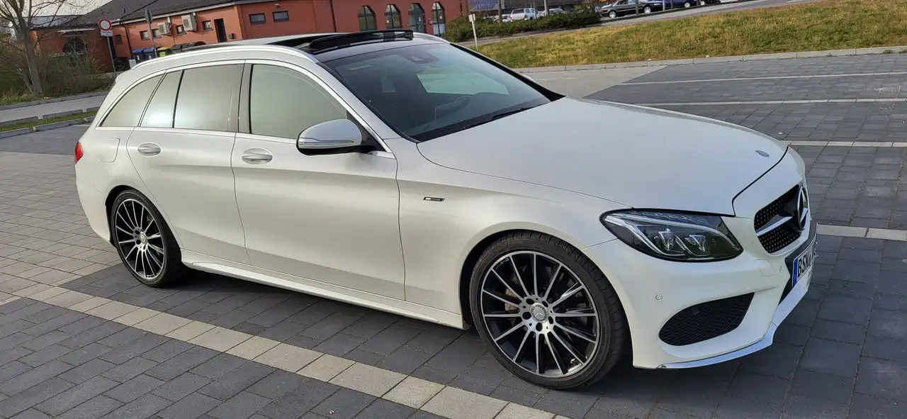 Mercedes-Benz C 400