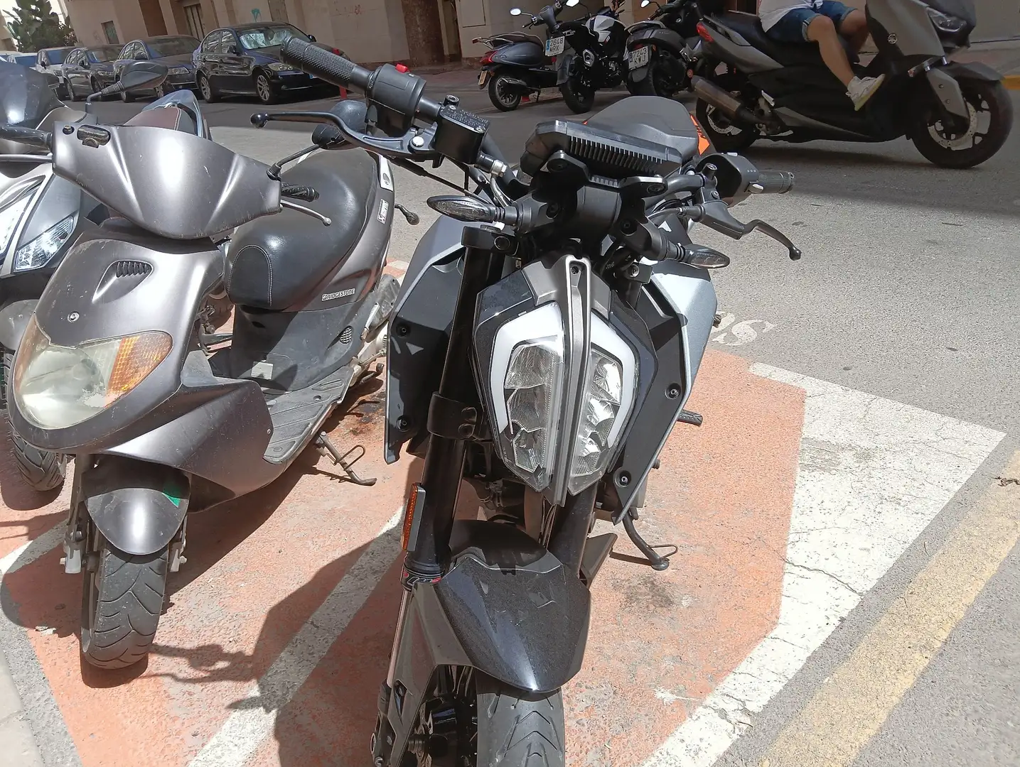 KTM 125 Duke Negro - 2