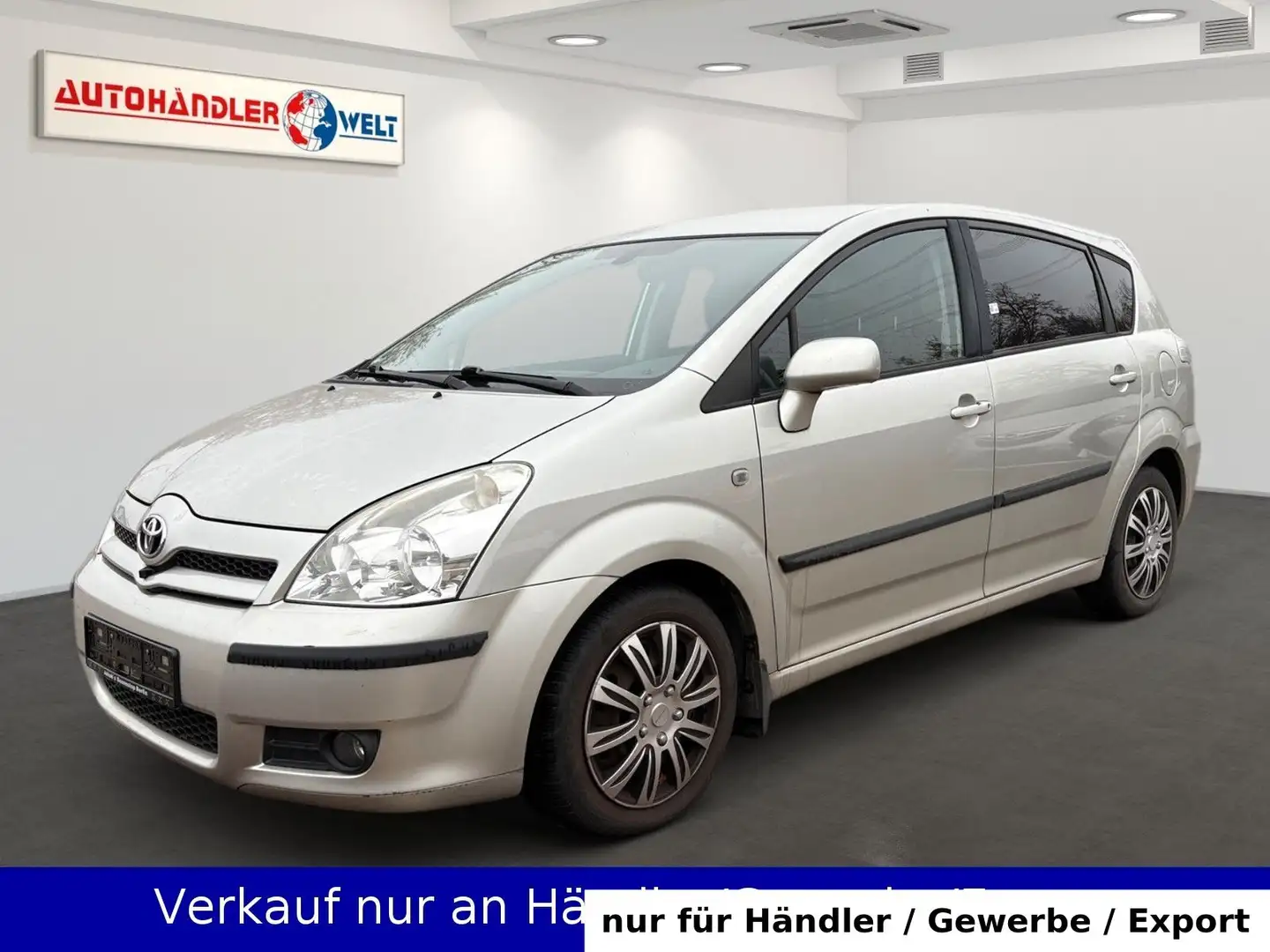 Toyota Corolla Verso 1.8 7-Sitzer Automatik AAC Navi Argent - 1