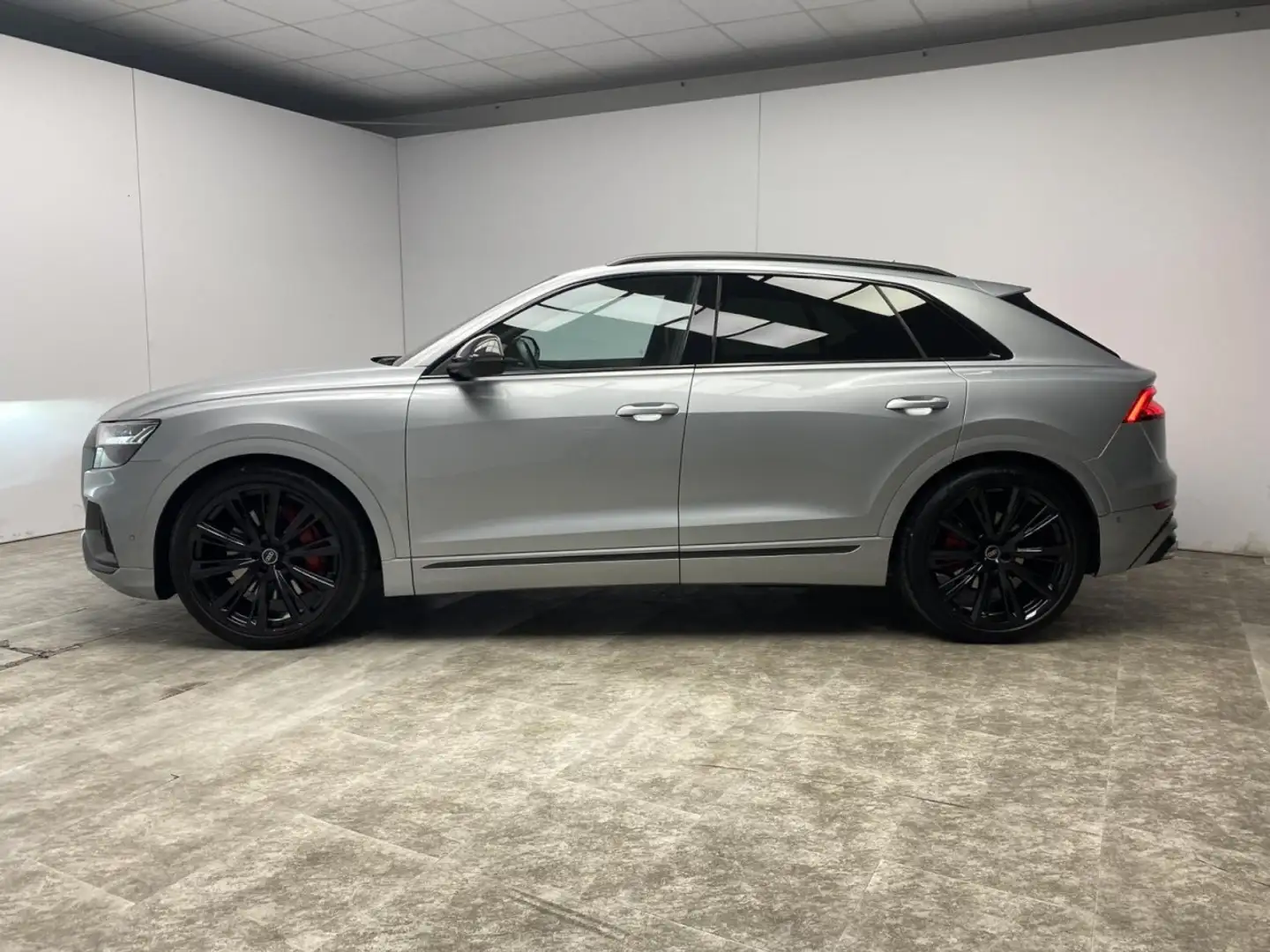 Audi SQ8 4.0 TFSI quattro competition 23 Zoll + Pano Klima Argintiu - 2