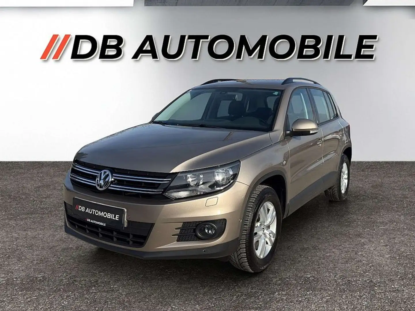 Volkswagen Tiguan 1,4 TSI Trend&Fun BMT Geel - 1
