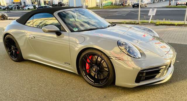 Porsche 992 911 Carrera Cabrio 4 GTS Bose 18 Wege Matrix