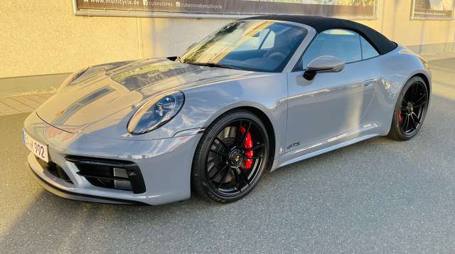 Imagine Porsche 992 911 Carrera Cabrio 4 GTS Bose 18 Wege Matrix