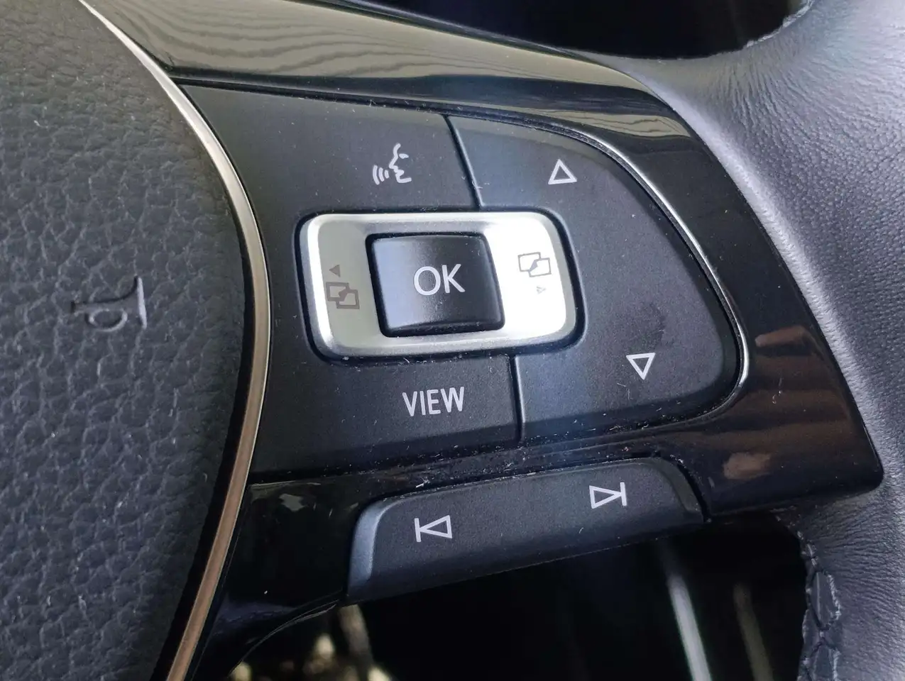 Volkswagen Touran 2.0 TDi SCR Highline * Garantie * GPS * Capteurs * Front assist *, миниатюра 18