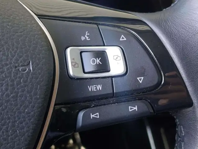 Volkswagen Touran view 18