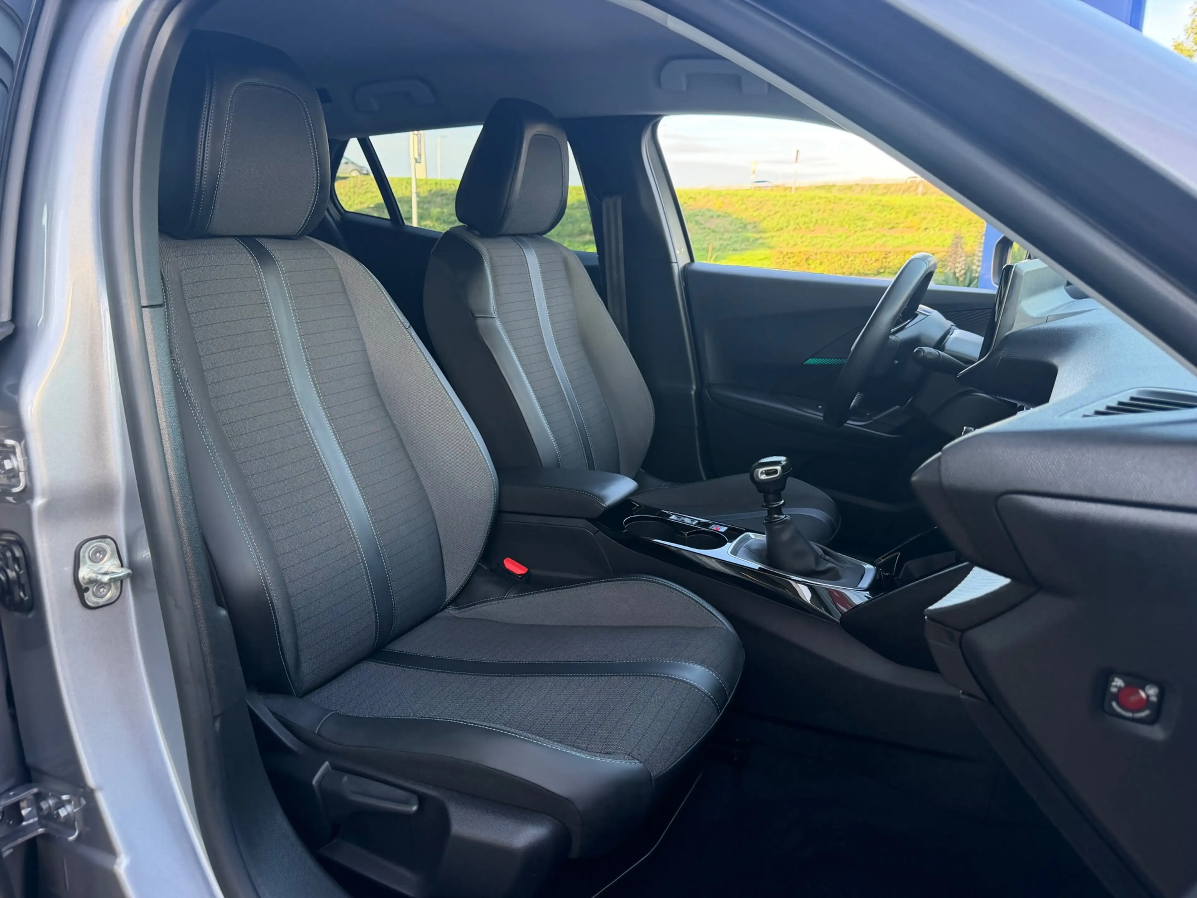 Peugeot 2008 1.2 PureTech Allure Pack Airco Lmv Cruise Navi Cam — photo 20