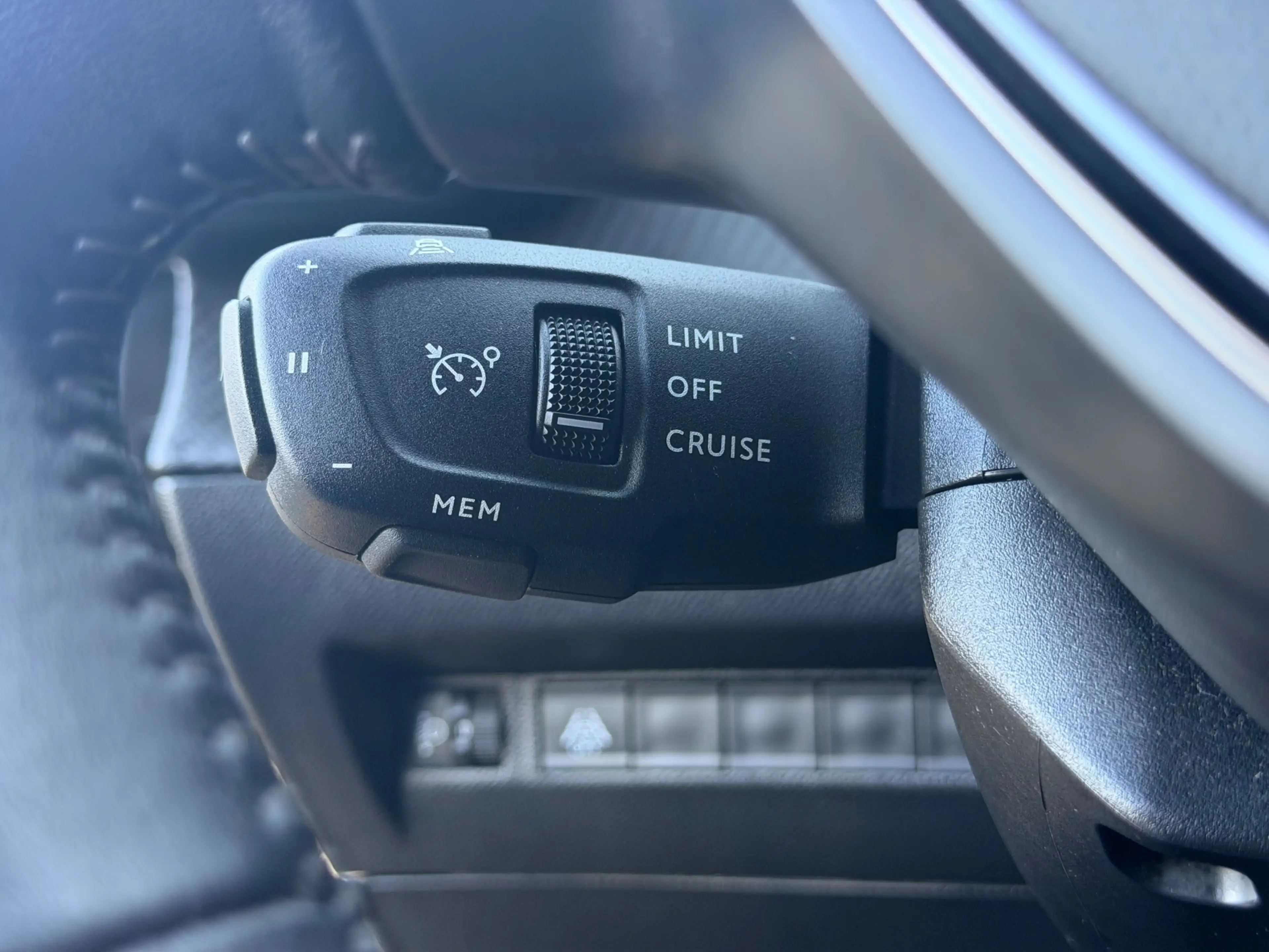 Peugeot 2008 1.2 PureTech Allure Pack Airco Lmv Cruise Navi Cam — photo 10