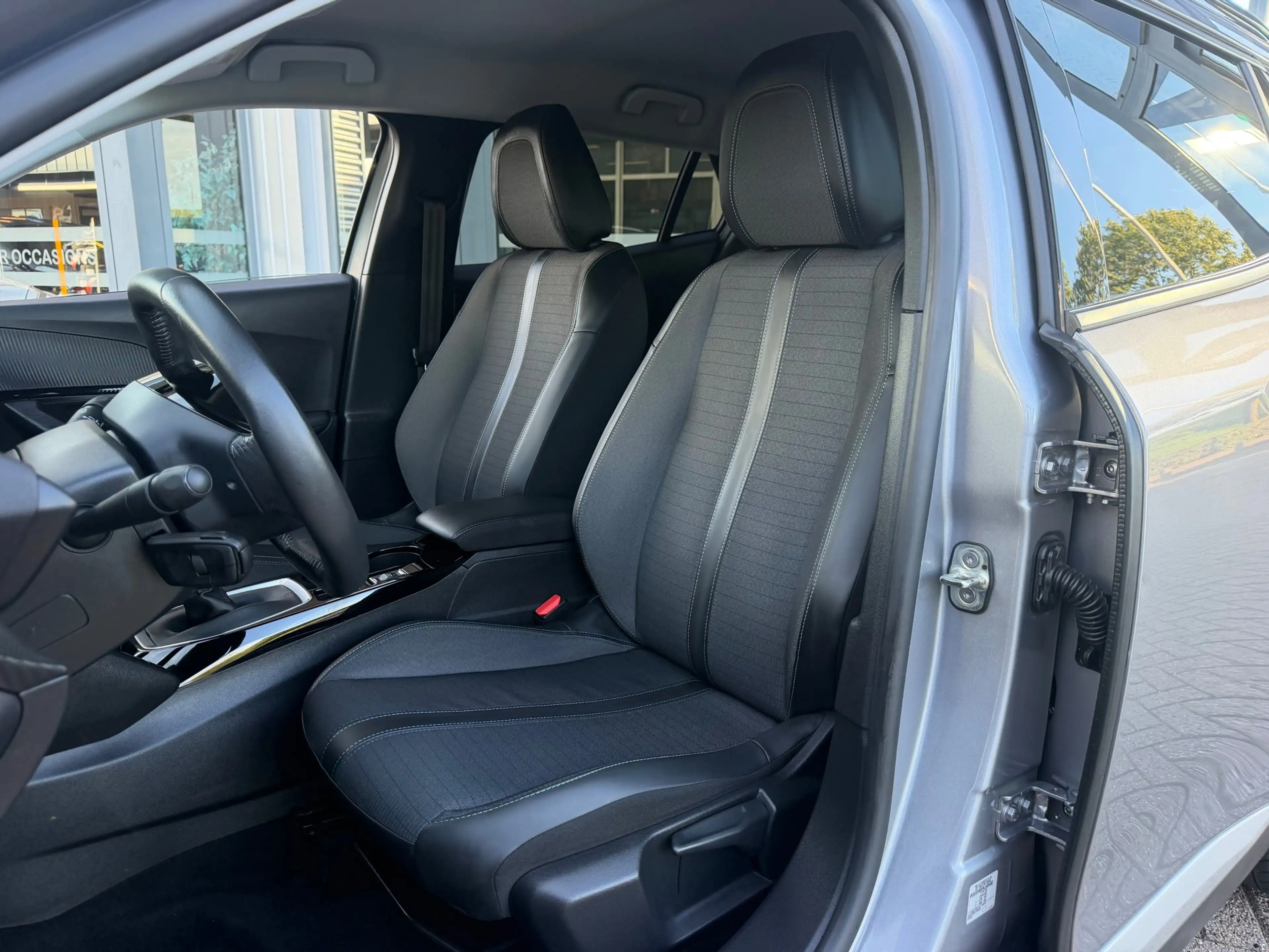Peugeot 2008 1.2 PureTech Allure Pack Airco Lmv Cruise Navi Cam — photo 9
