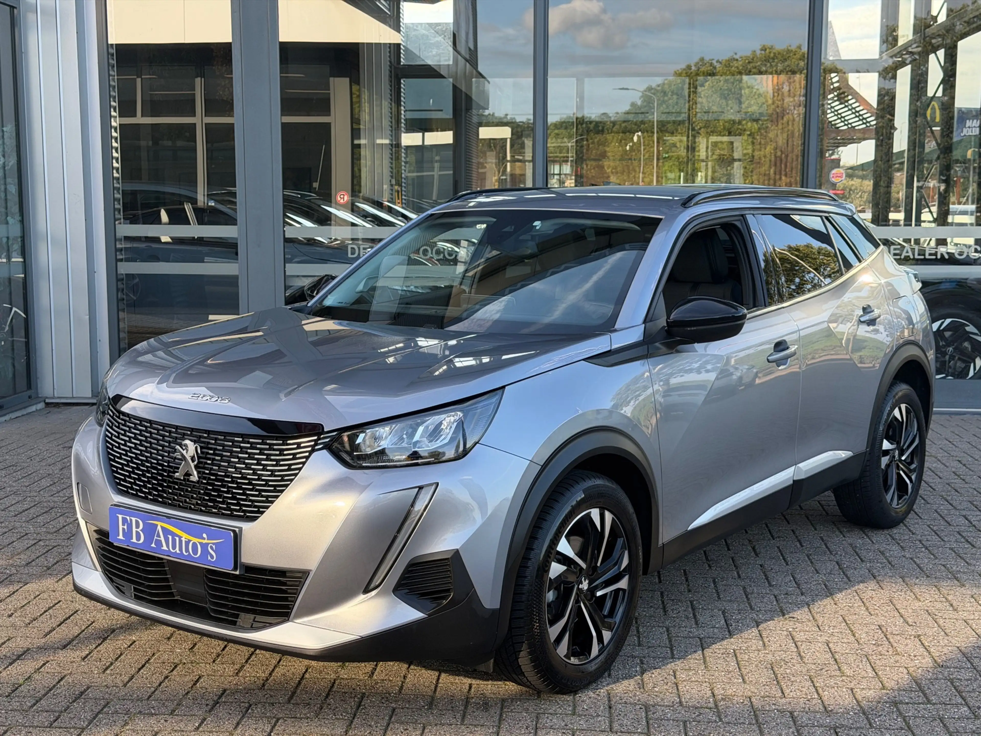 Peugeot 2008 1.2 PureTech Allure Pack Airco Lmv Cruise Navi Cam — photo 3