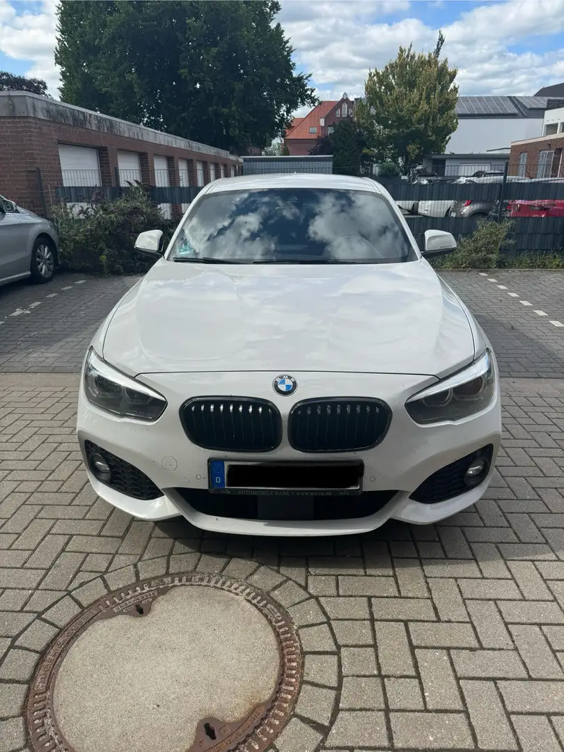 BMW 120 120 d Edition M Sport Shadow Weiß - 1