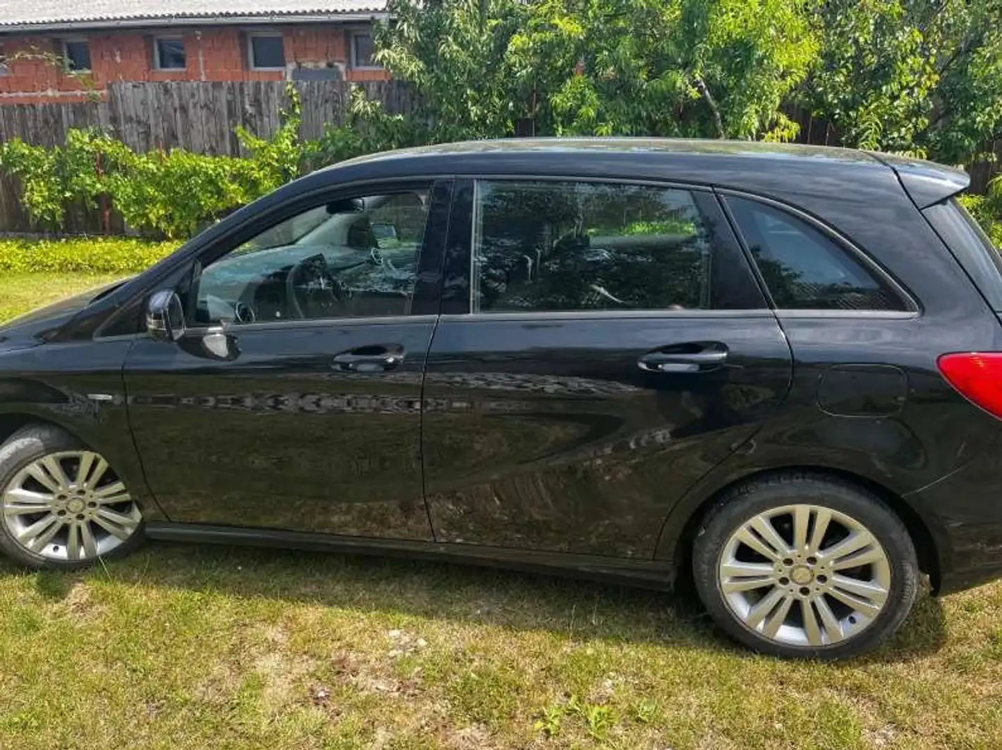 Mercedes-Benz B 180 B+180+CDI Schwarz - 1