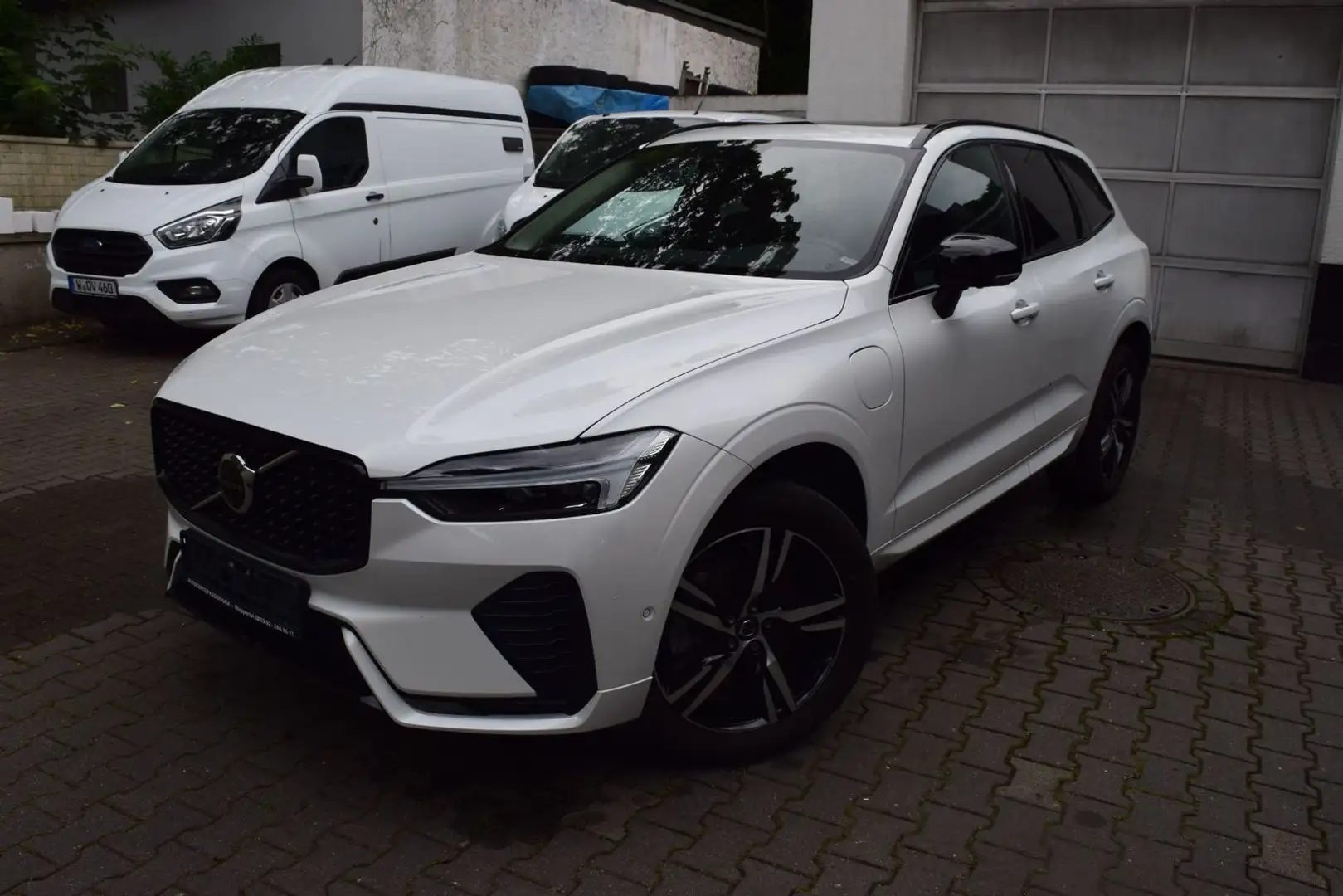 Volvo XC60 T8 AWD Plus Dark Pano,360°,ACC+Blis Wit - 2