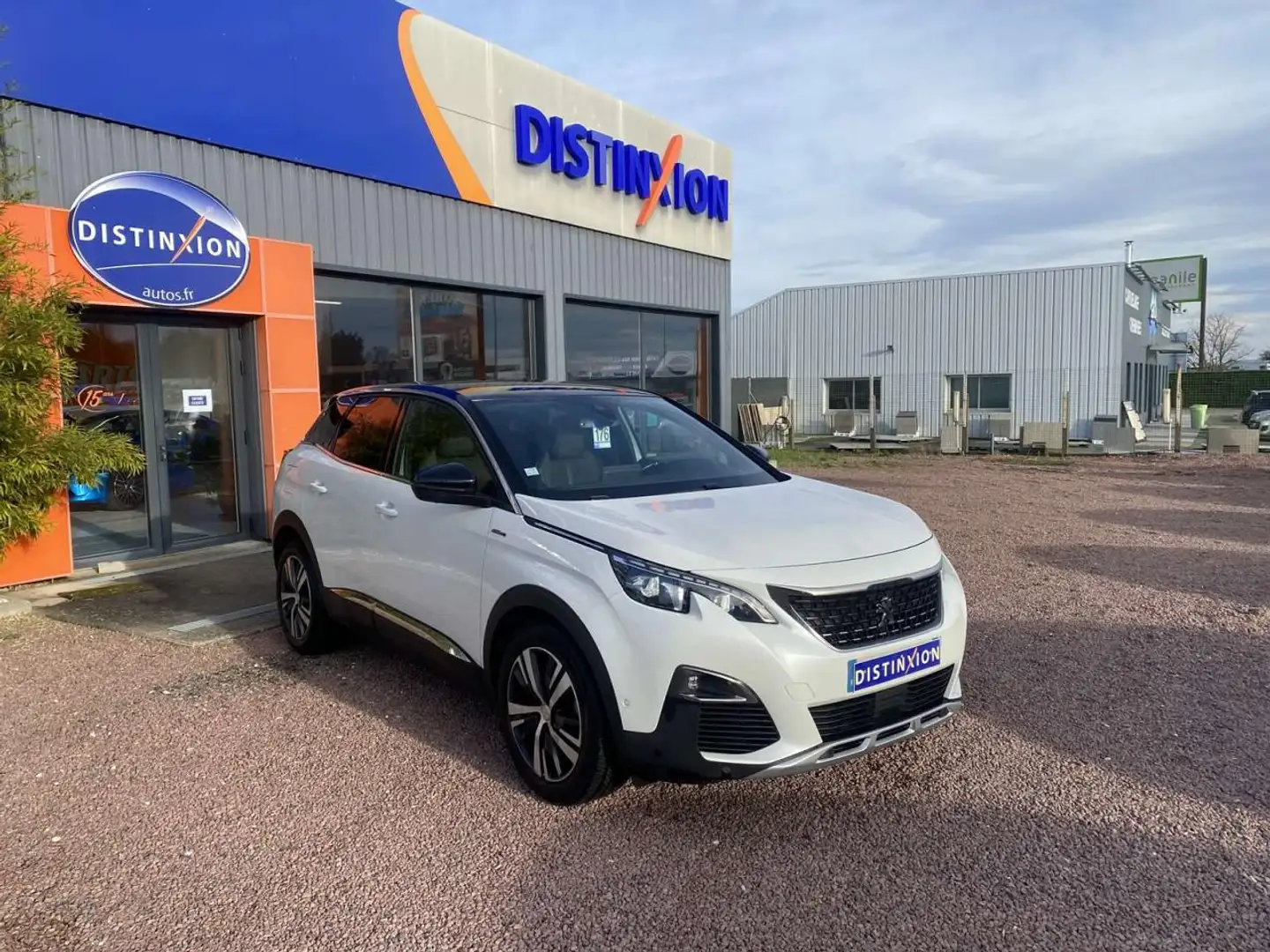 Peugeot 3008 1.2i PureTech 12V S\u0026S - 130 GT Line Blanc - 2
